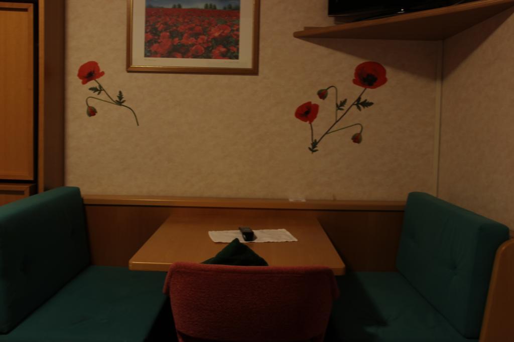 אורטיסיי Hotel Villa Emilia מראה חיצוני תמונה