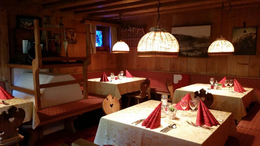 אורטיסיי Hotel Villa Emilia מראה חיצוני תמונה