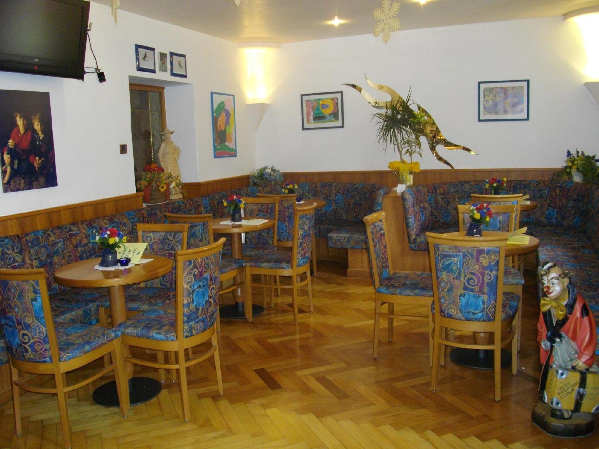 אורטיסיי Hotel Villa Emilia מראה חיצוני תמונה