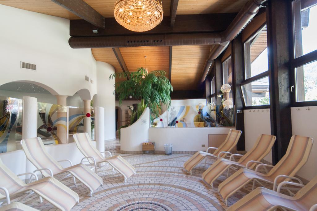 אורטיסיי Hotel Villa Emilia מראה חיצוני תמונה