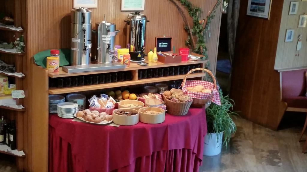 אורטיסיי Hotel Villa Emilia מראה חיצוני תמונה