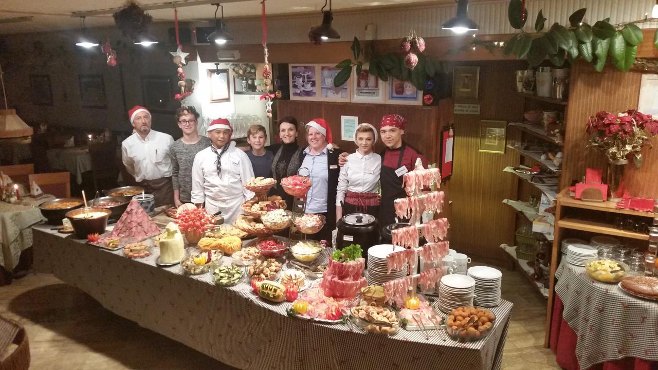 אורטיסיי Hotel Villa Emilia מראה חיצוני תמונה