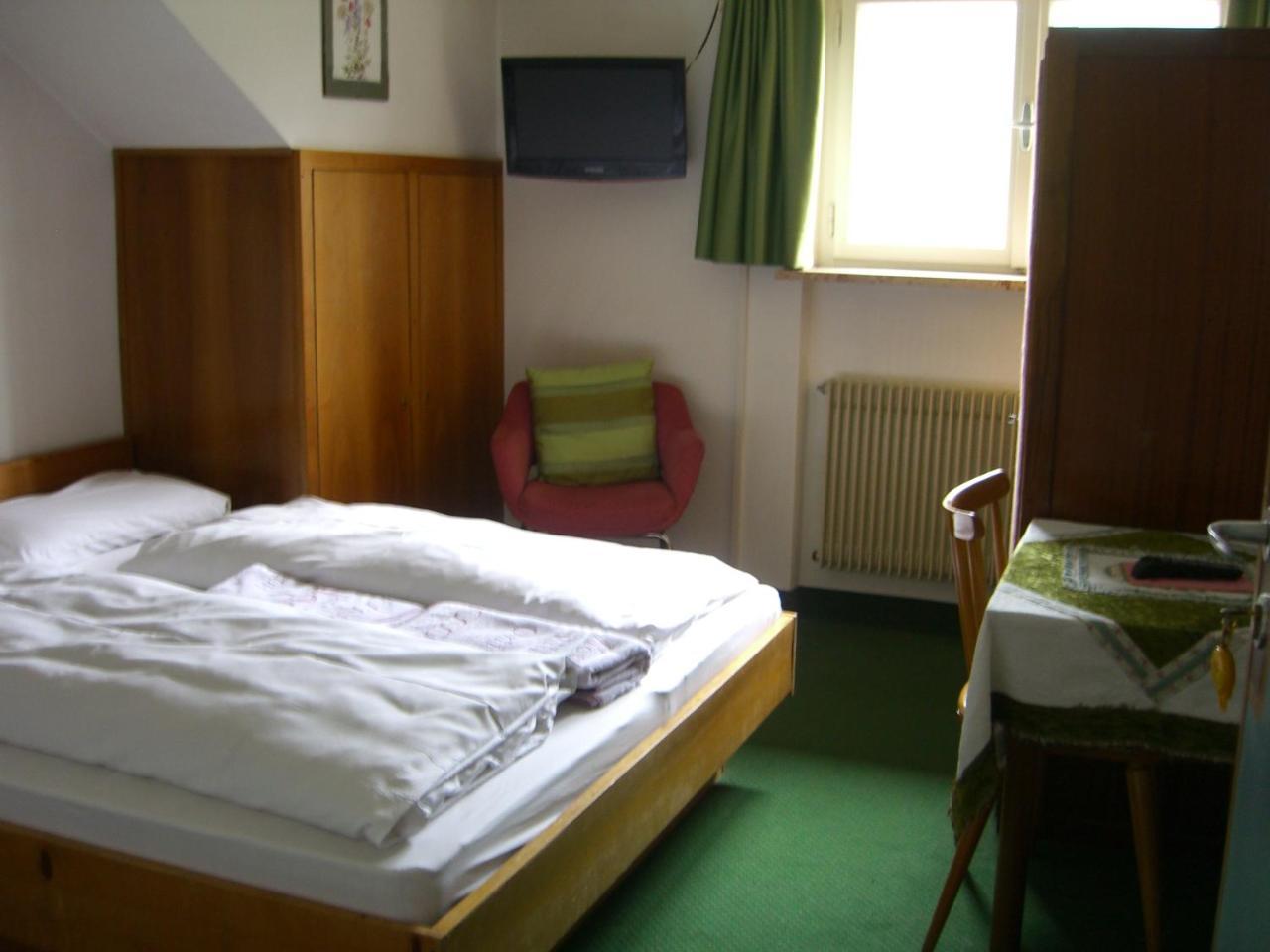 אורטיסיי Hotel Villa Emilia חדר תמונה